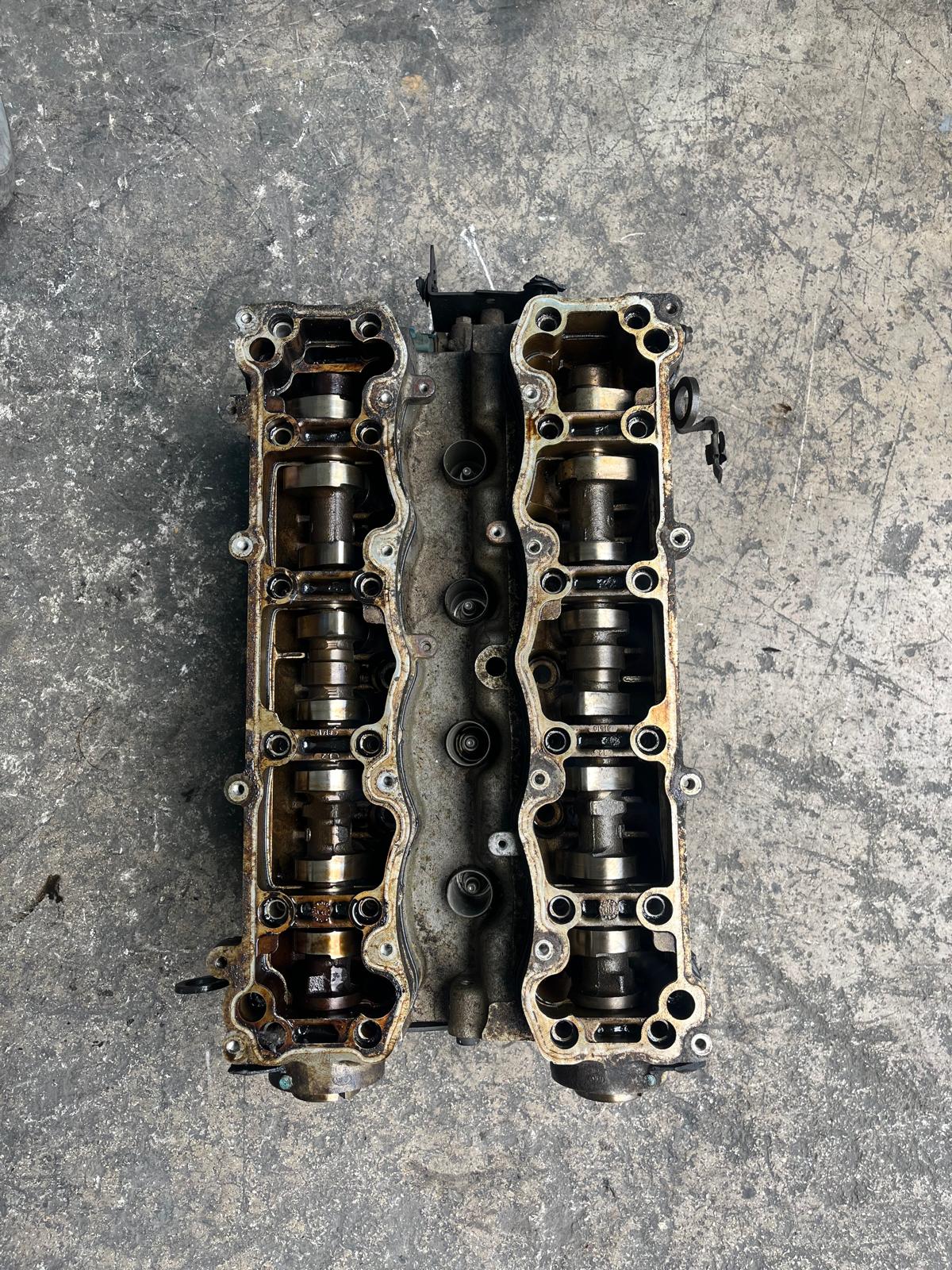 PEUGEOT 307 1.6 BENZİNLİ SİLİNDİR KAPAĞI ÇIKMA ORJİNAL