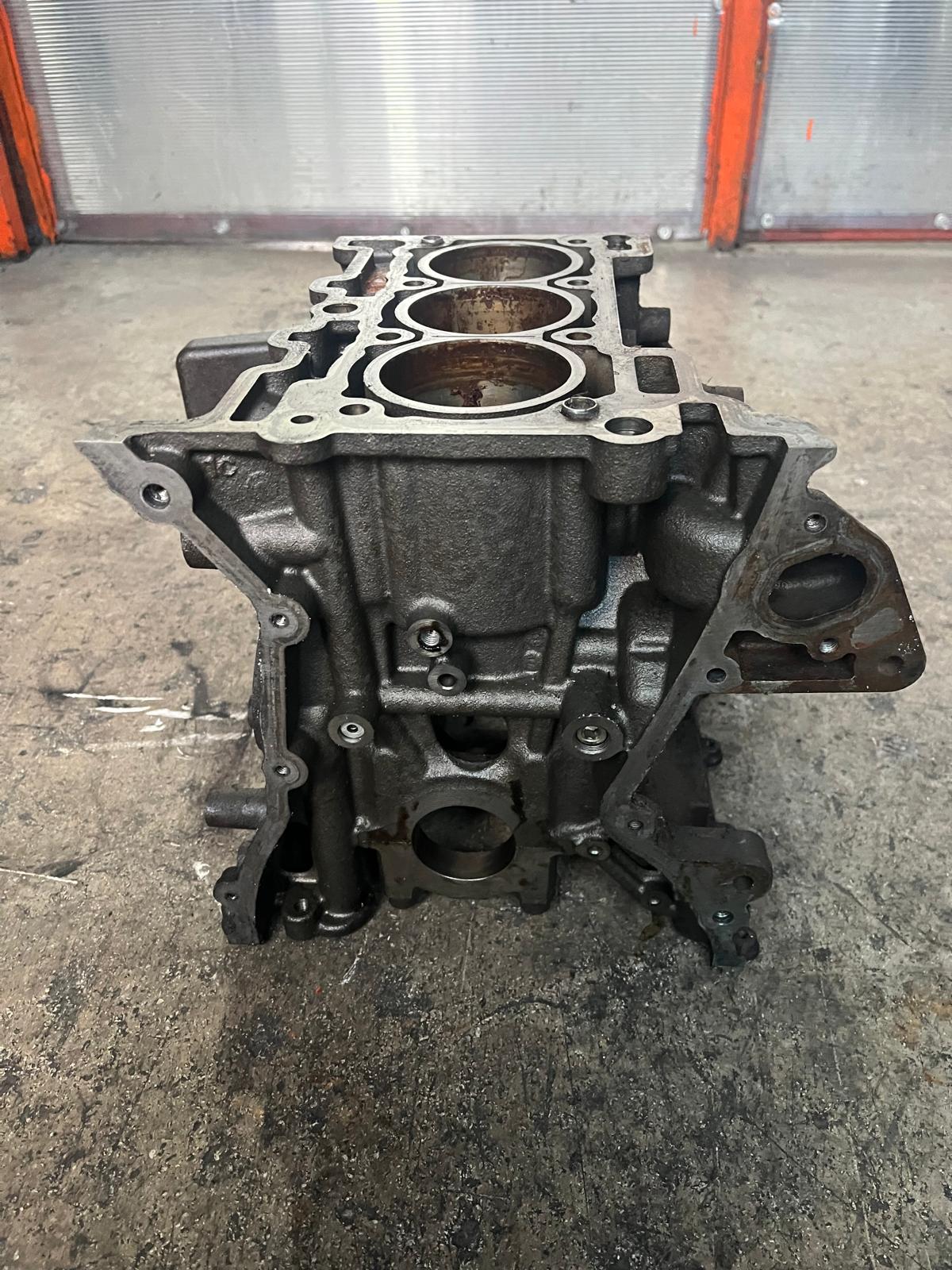 FORD FİESTA 1.0 ECOBOOST BOŞ BLOK ÇIKMA ORJİNAL - Görsel 4