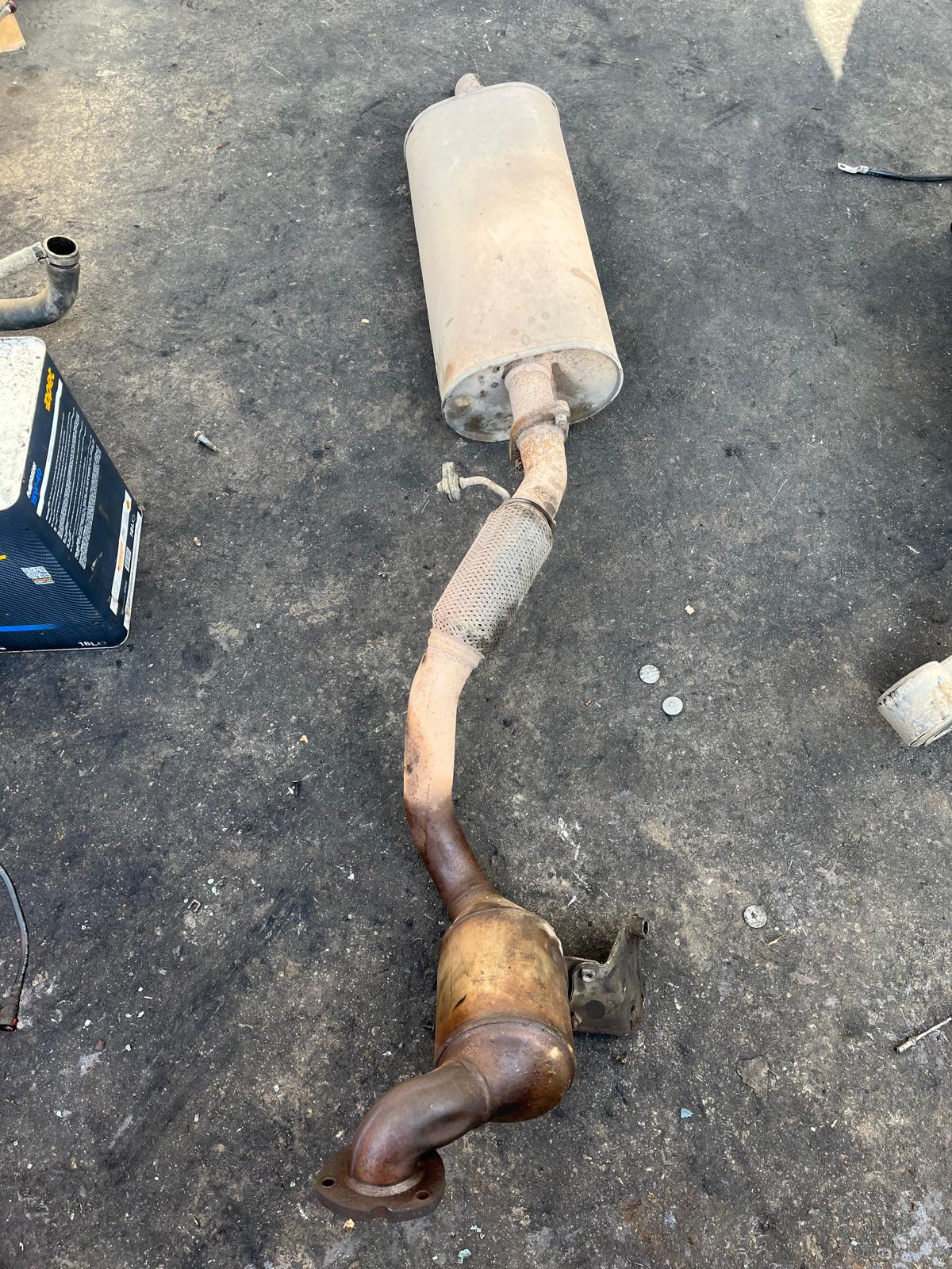 FORD TRANSİT 155 LIK EKSOZ ÇIKMA ORJİNAL