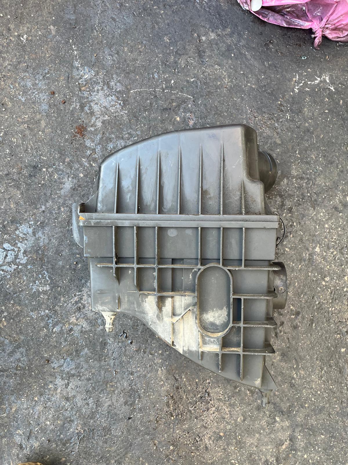 FORD TRANSİT 155 LIK HAVA FİLİTRE KUTUSU ÇIKMA ORJİNAL - Görsel 2