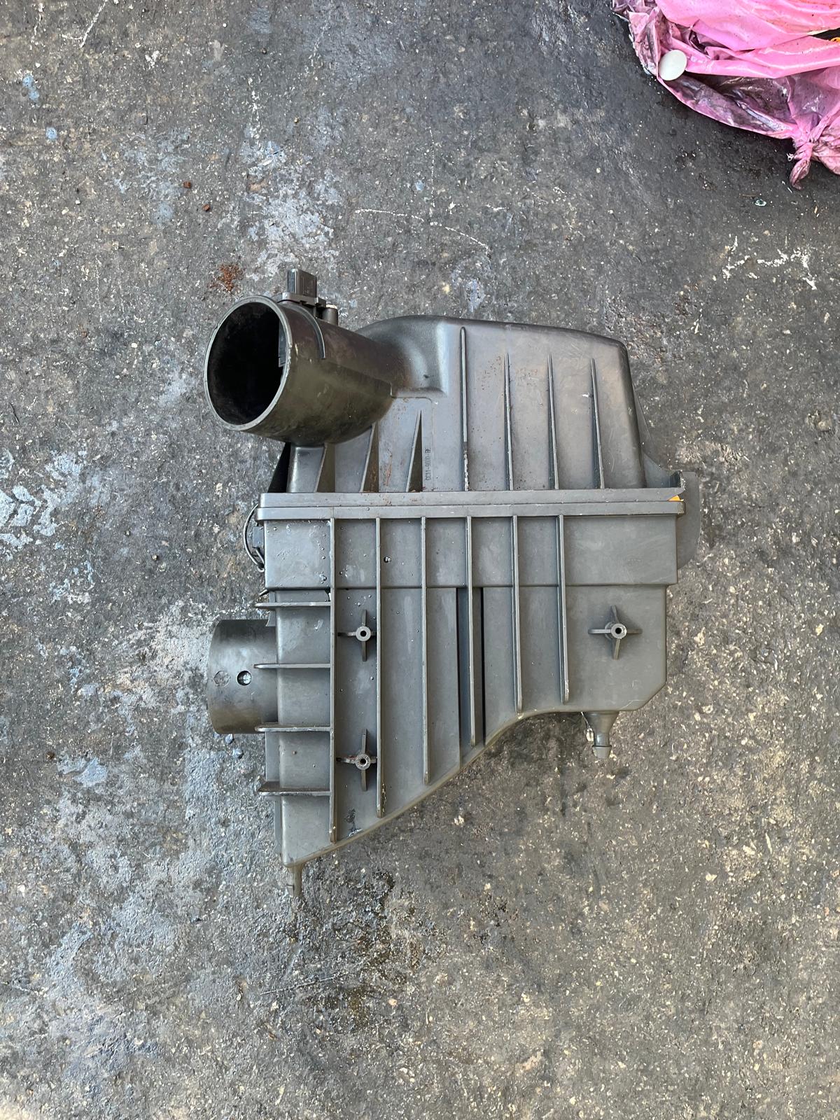 FORD TRANSİT 155 LIK HAVA FİLİTRE KUTUSU ÇIKMA ORJİNAL