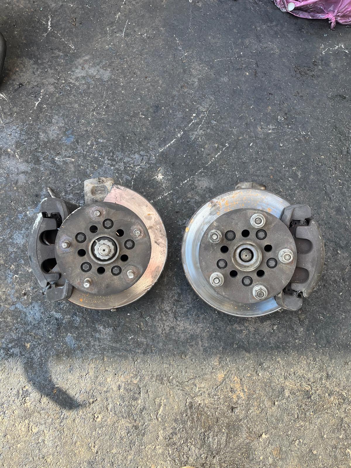 FORD TRANSİT 155 LIK SAĞ SOL TAŞIYICI ÇIKMA ORJİNAL